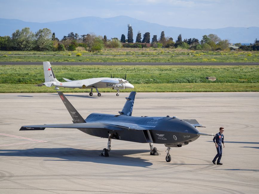 AeroVironment's Strong Q4 Lifts Defense Stocks Amid Broad Market Shifts