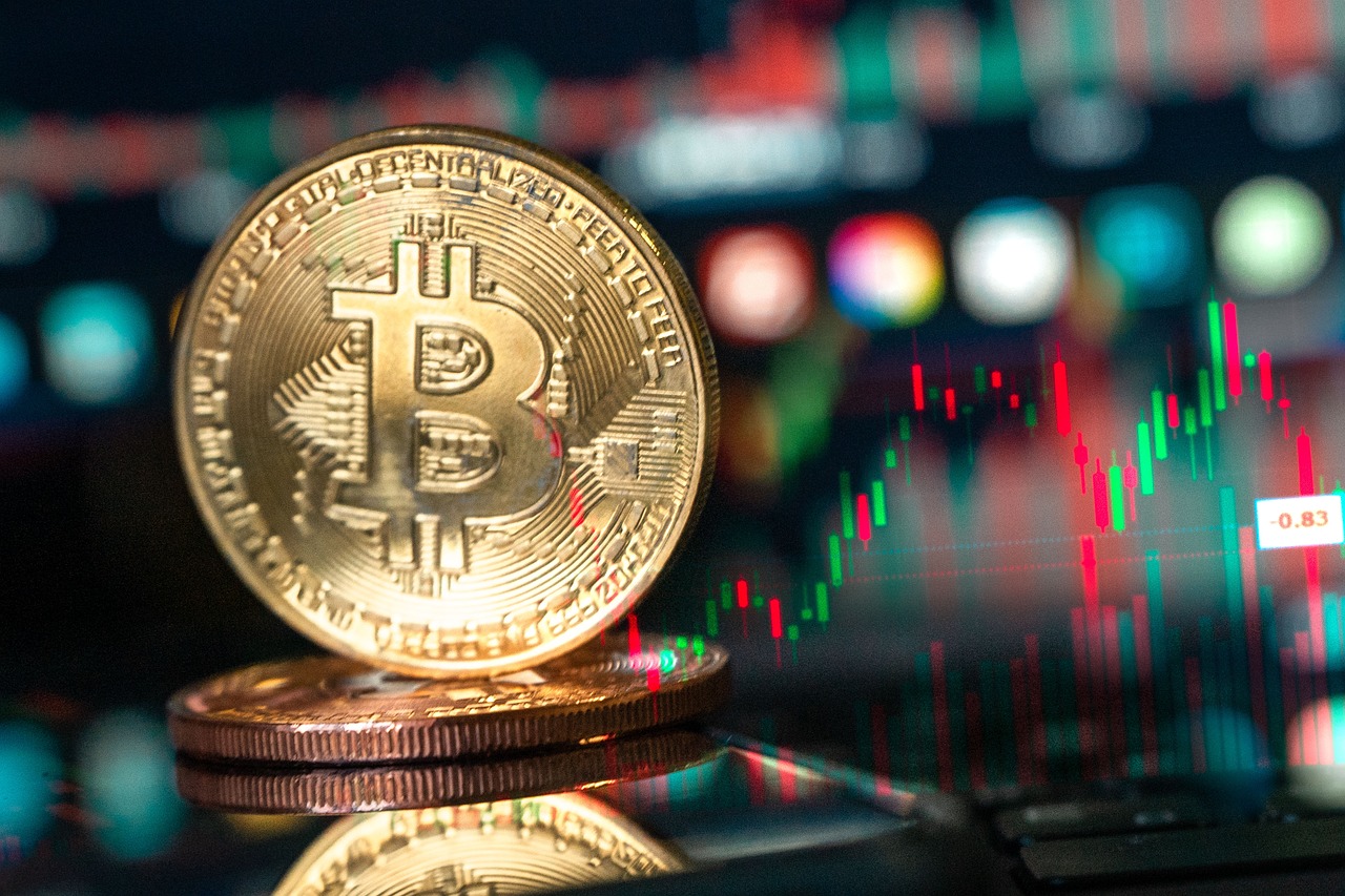[crypto] Bitcoin (BTC) Slides Under $62K as Iran Tensions Escalate and Oil Surges