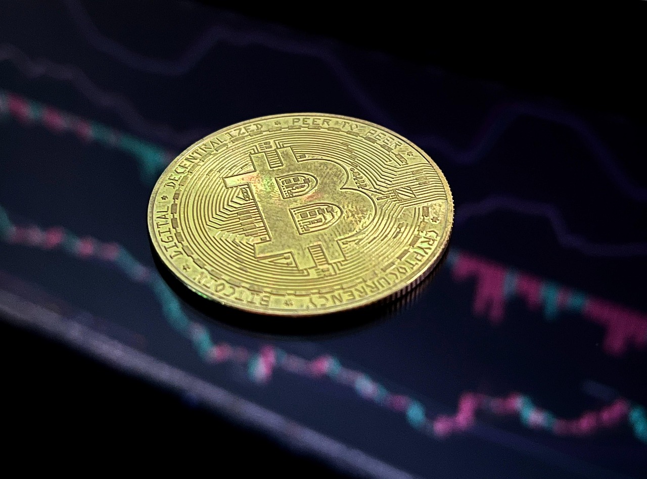 Crypto Bitcoin BTC Slides Under $62K as Iran Tensions Spike Oil
